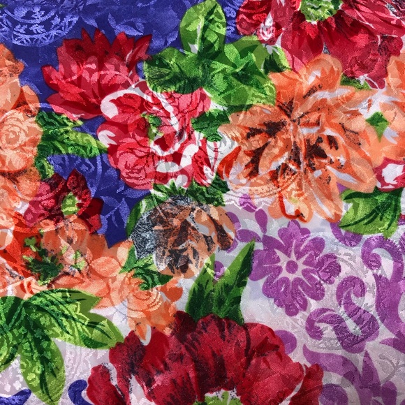 Victoria’s Secret Gold Label Floral Cami Top Adjustable Spaghetti Straps Size M - Picture 4 of 12